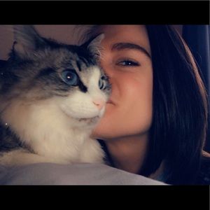 Meet your Posher, Stacy